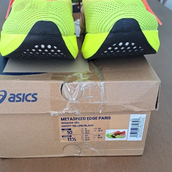 ASICS Metaspeed Edge Paris - Color: Safety Yellow/Black - Size: 10 - Picture 3 of 9